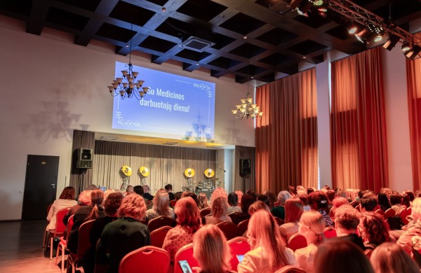 Medikų dienos minėjime Jonavoje – padėkos už profesionalumą ir atsidavimą bendruomenei