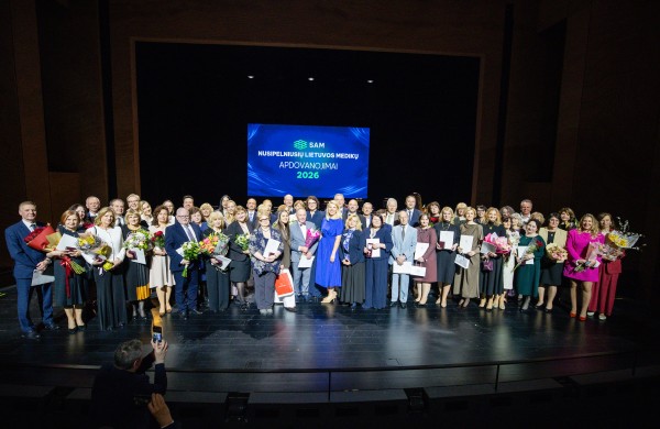 Garbės ženklai bei valstybės vadovų padėkos ir Jonavos medikams