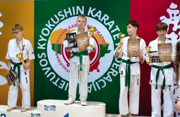 Jonavos kyokushin karate “Kumite” klubo pasiekimai Kėdainiuose