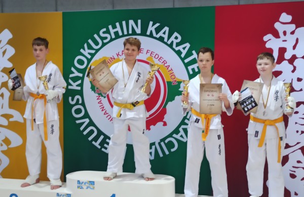 Jonavos kyokushin karate “Kumite” klubo pasiekimai Kėdainiuose
