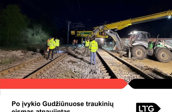Traukinių eismas atstatytas, tačiau galimi vėlavimai