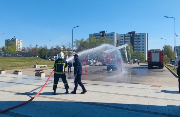 Šv. Florijono diena Jonavoje: padėkos ugniagesiams ir bendruomenės vienybė