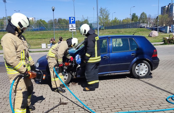Šv. Florijono diena Jonavoje: padėkos ugniagesiams ir bendruomenės vienybė