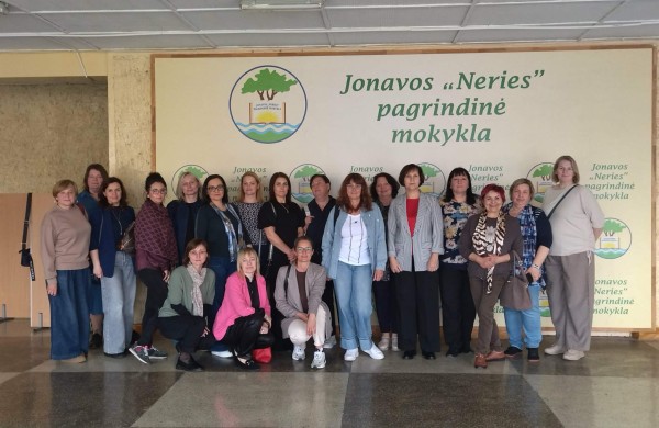 Įtraukusis ugdymas vienija: dalijimasis patirtimi Jonavos „Neries“ pagrindinėje mokykloje 