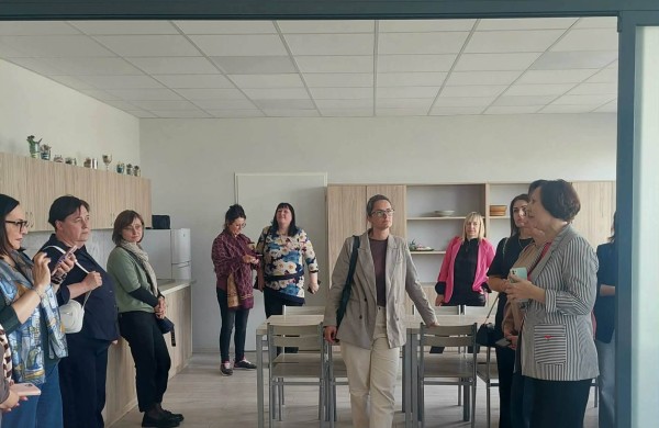 Įtraukusis ugdymas vienija: dalijimasis patirtimi Jonavos „Neries“ pagrindinėje mokykloje 