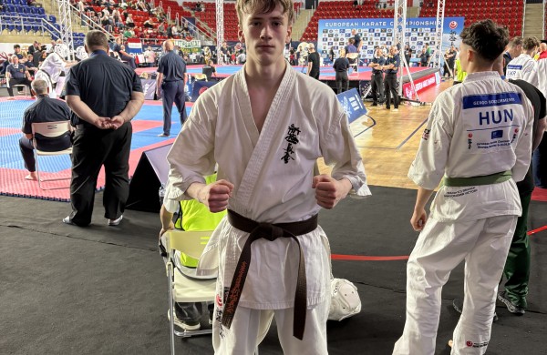 Dominykas Melničuk garbingai atstovavo Lietuvai Europos kyokushin karate čempionate