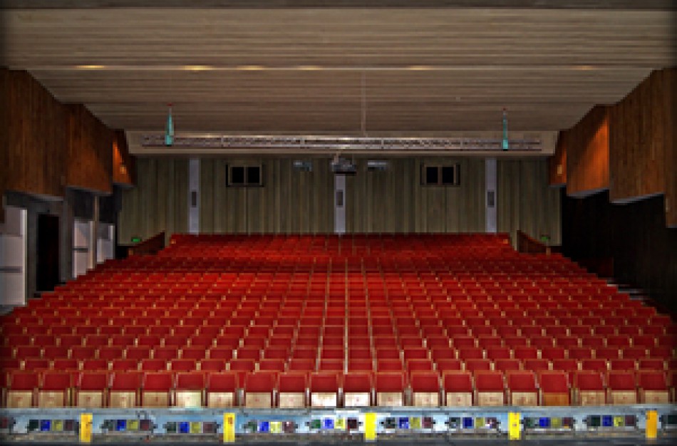 Jonavos kultūros centro didžioji salė pradėta ruošti renovacijai