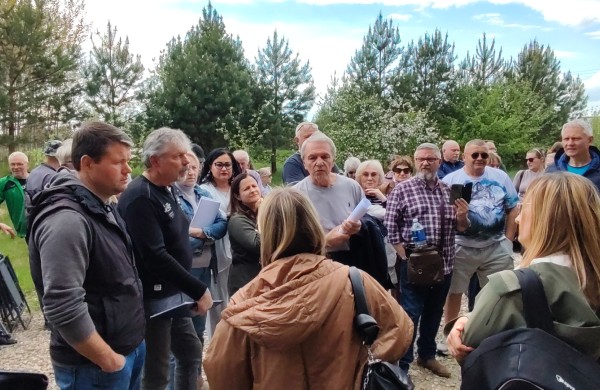 Dėl planuojamos atliekų aikštelės Užusaliuose - gyventojų pasipriešinimas ir karštos diskusijos
