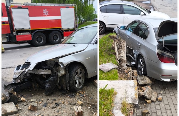 Neblaivus BMW vairuotojas Jonavoje trenkėsi į sieną ir apgadino kitą automobilį