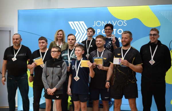 Jonavoje vyko tarptautinis stalo teniso turnyras, skirtas treneriams V. Moskovkai ir V. Šimanskienei atminti