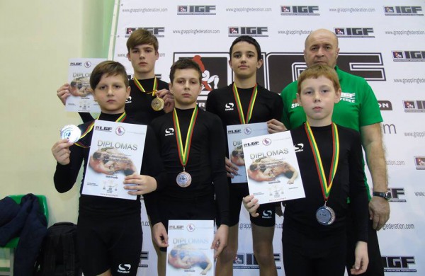 Trejose varžybose – prizinių vietų gausa