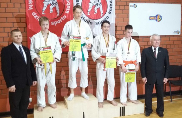 Trejose varžybose – prizinių vietų gausa