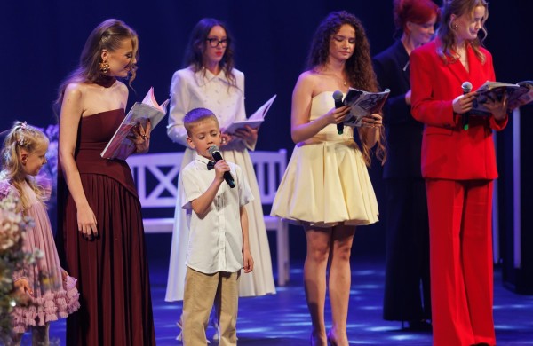 Jonavos Senamiesčio gimnazijoje nuskambėjo Paskutinis skambutis