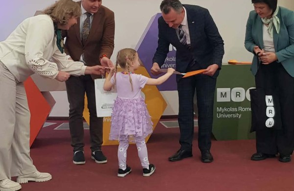 Pirma vieta piešinių konkurse „Lietuvos vaikų balsas“