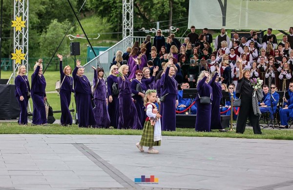 „Čia mes laimingi“ - festivalis, sujungęs balsus, širdis ir tautas