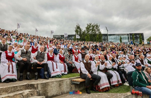„Čia mes laimingi“ - festivalis, sujungęs balsus, širdis ir tautas
