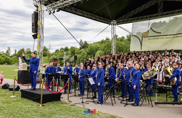 „Čia mes laimingi“ - festivalis, sujungęs balsus, širdis ir tautas