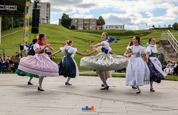 „Čia mes laimingi“ - festivalis, sujungęs balsus, širdis ir tautas