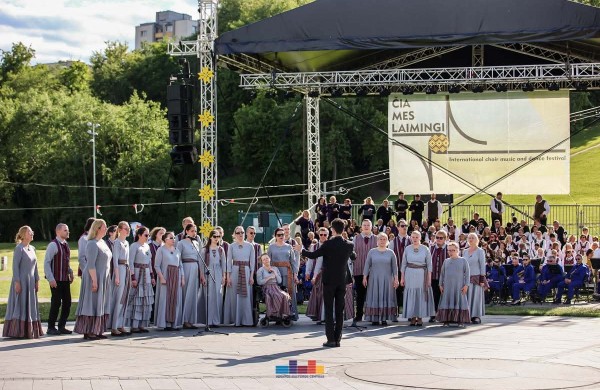 „Čia mes laimingi“ - festivalis, sujungęs balsus, širdis ir tautas