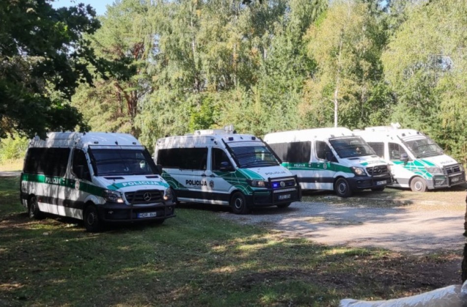 Lietuvos policijos veteranų asociacija renka parašus peticijai dėl pareigūnų ir karių valstybinių pensijų