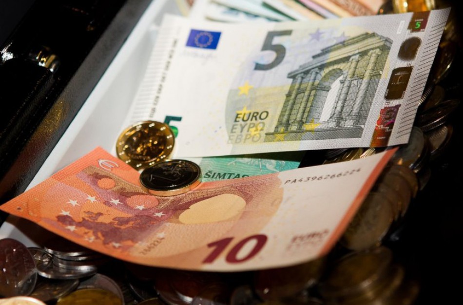 Populiariausias sukčių jaukas – prisistatyti policijos pareigūnais