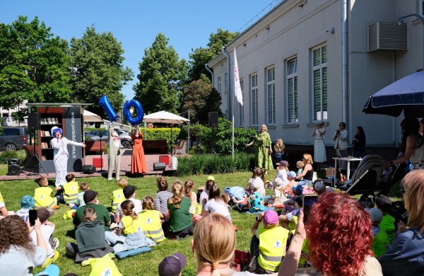 10-osios ,,Atostogos Knygų terasoje“: vasarą laukia 12 nemokamų renginių
