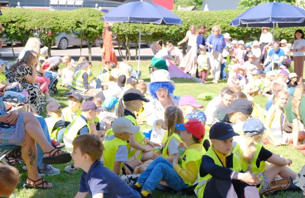 10-osios ,,Atostogos Knygų terasoje“: vasarą laukia 12 nemokamų renginių