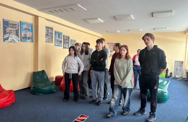 Projektas „Kita stotelė – AŠ!“ įpusėjo: laikas pasidžiaugti pasiekimais ir pasiruošti laukiantiems nuotykiams 