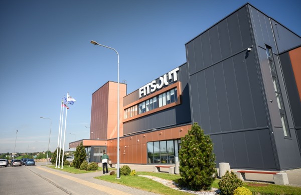Ieškote stabilaus ir įdomaus darbo? Kauno rajone kuriami baldai pasaulio mados sostinėms