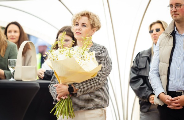 Užusaliuose pradedamos naujų slaugos namų statybos: įkasta kapsulė ateities kartoms