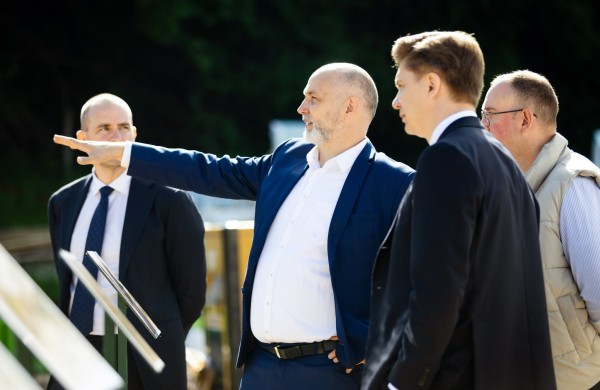 Užusaliuose pradedamos naujų slaugos namų statybos: įkasta kapsulė ateities kartoms