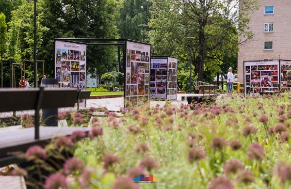 Prie Jonavos kultūros centro atidaryta 30-mečio paroda