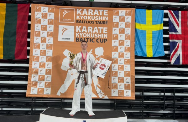 Galingai Klaipėdoje pasirodė Jonavos kyokushin karatė klubo „Kumite“ sportininkai