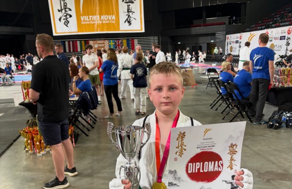 Galingai Klaipėdoje pasirodė Jonavos kyokushin karatė klubo „Kumite“ sportininkai