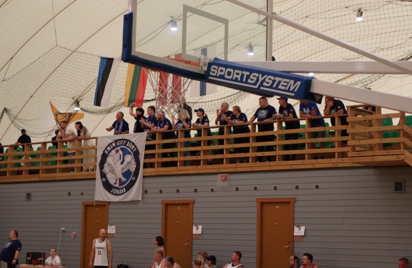 Jonavos vardą Taline garsinę „Swan City Army“ fanai: mūsų pergalė - ne tik aikštelėje