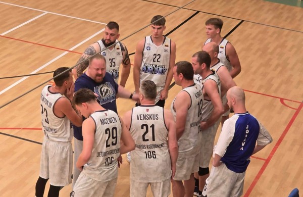 Jonavos vardą Taline garsinę „Swan City Army“ fanai: mūsų pergalė - ne tik aikštelėje