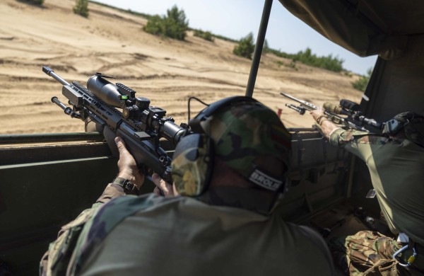 NATO šalių snaiperiai Gaižiūnų poligone varžosi dėl taikliausiojo titulo