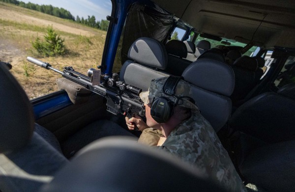 NATO šalių snaiperiai Gaižiūnų poligone varžosi dėl taikliausiojo titulo