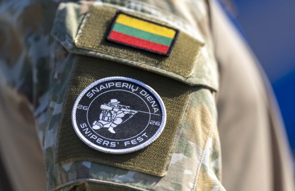 NATO šalių snaiperiai Gaižiūnų poligone varžosi dėl taikliausiojo titulo