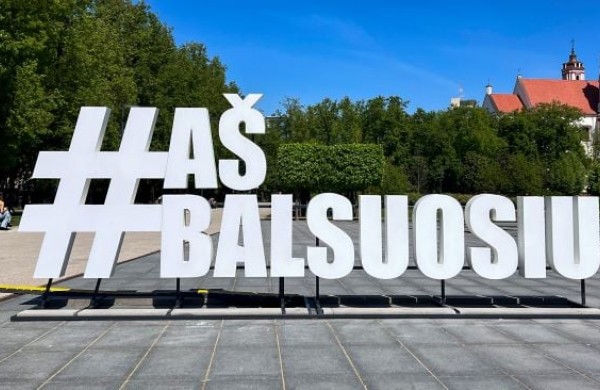 VRK: Kaip atskirti – politikas sveikina ar reklamuojasi?