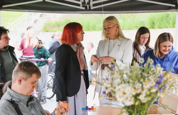 Valstybės diena paminėta vienybės, tradicijų ir muzikos apsuptyje