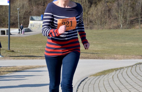 Aplink tvenkinius ratus suko ir ilgų nuotolių bėgikai