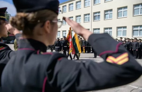 Krašto apsaugos ministerija kviečia studentus rinktis kariuomenei reikalingas specialybes