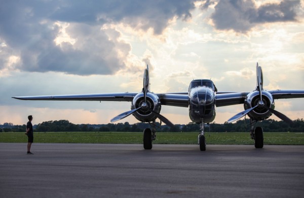 Aviacijos šventė Kaune: pasaulinio garso pilotai, istoriniai orlaiviai ir įspūdingas sutemų šou