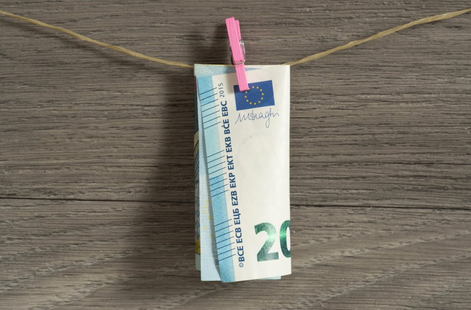 Pinigų plovimo prevencija: situacija per 2025 m. gerėjo, tačiau baudų neišvengta