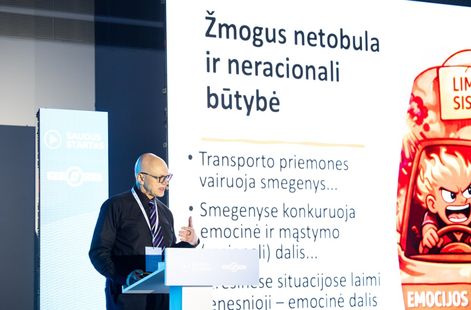 „Regitros“ konferencijoje – psichoterapeutas Neverauskas apie žmogaus smegenis besimokant vairuoti
