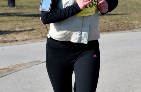 Aplink tvenkinius ratus suko ir ilgų nuotolių bėgikai