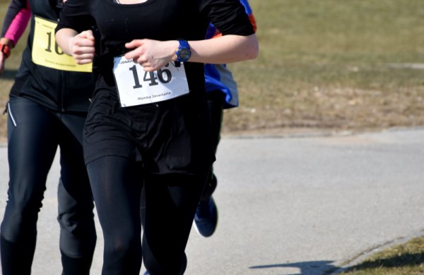 Aplink tvenkinius ratus suko ir ilgų nuotolių bėgikai