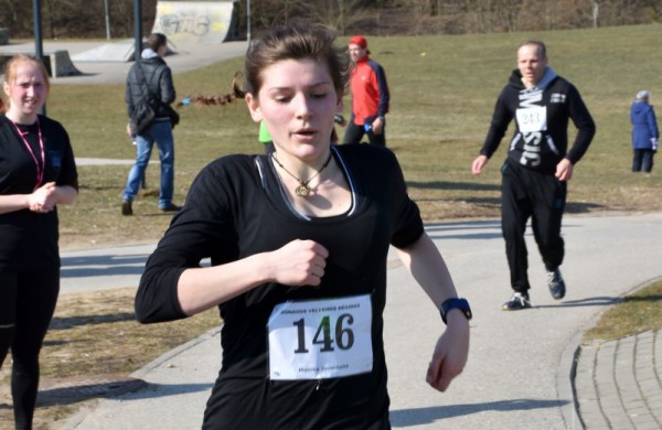 Aplink tvenkinius ratus suko ir ilgų nuotolių bėgikai