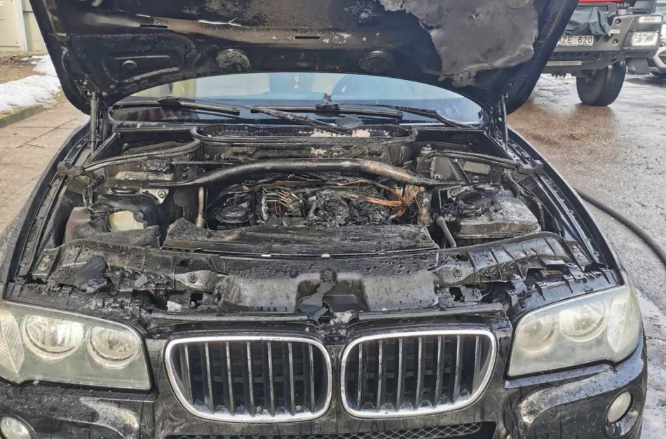 Nerami diena Jonavoje - BMW liepsnose ir kiti paslaptingi iškvietimai